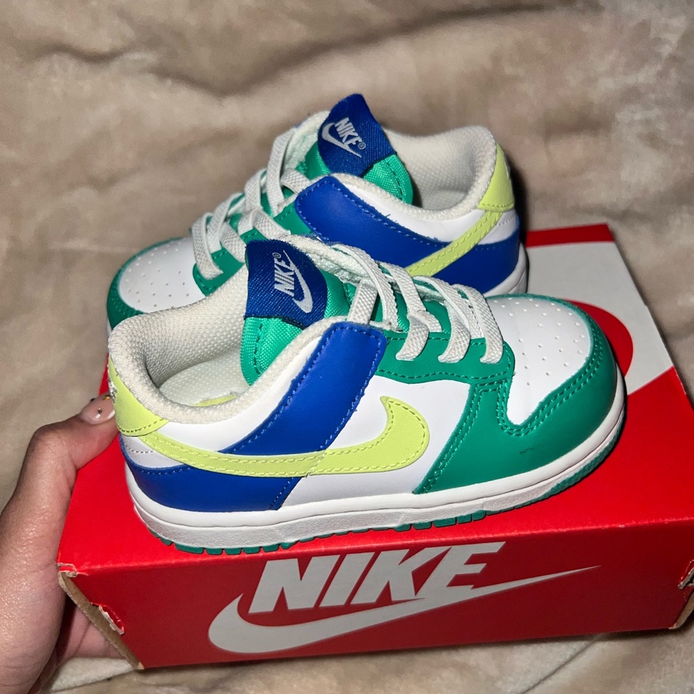 Toddler Nike dunks